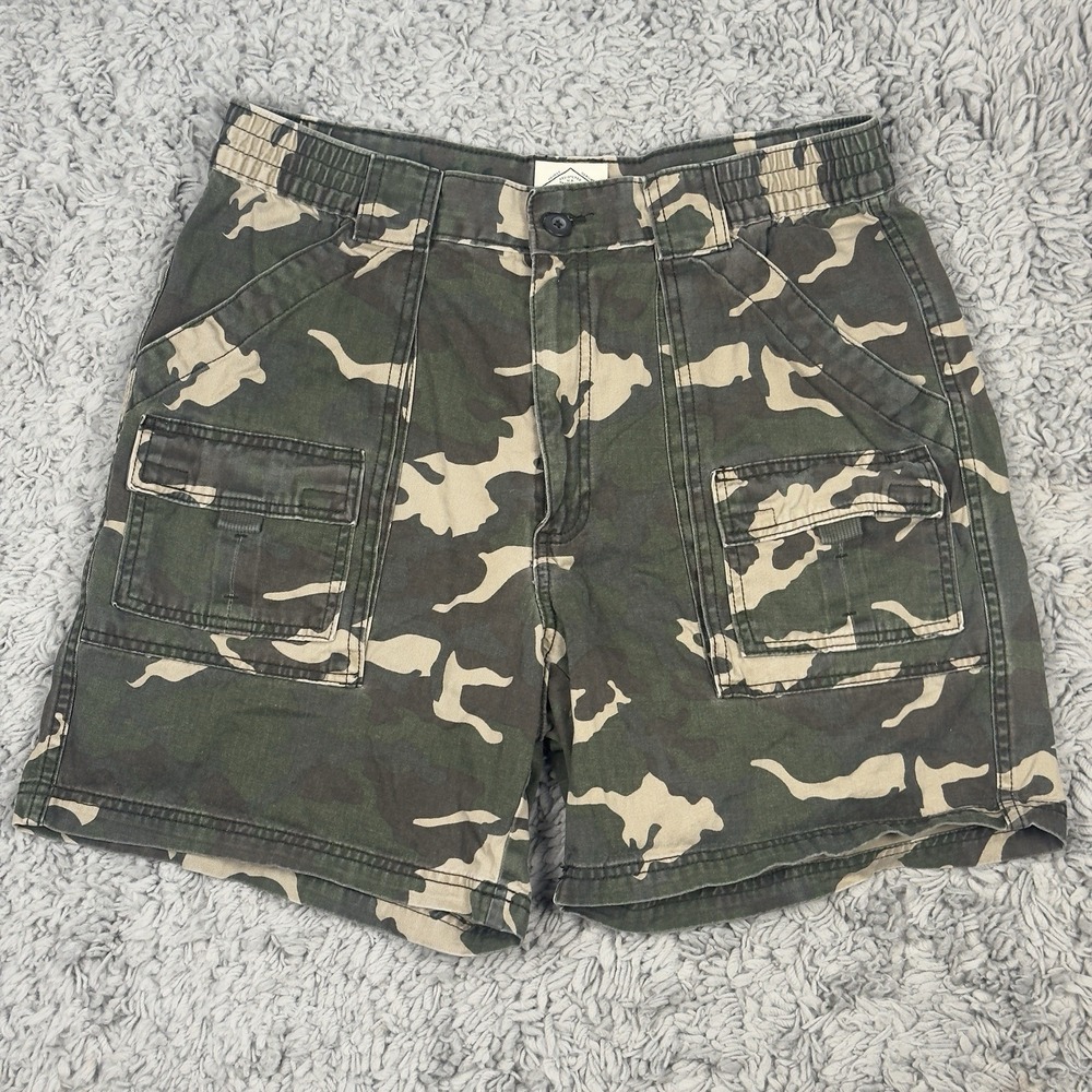 St Johns Bay Men's Size 34 Camo Cargo Shorts Stretch Waist